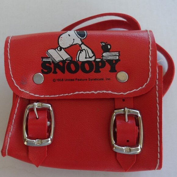 Snoopy vintage red wrist coin purse with buckles  3" x 3" when closed,  VGC - Picture 1 of 13